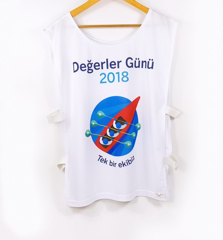 Beyaz Baskılı Forma